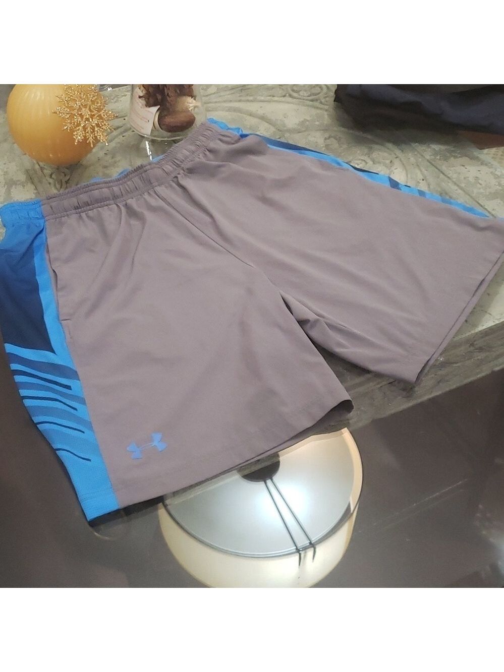 UNDER ARMOUR MENS RUNNING ATHLETIC TECHNICAL GRAY NEW SHORTS LARGE